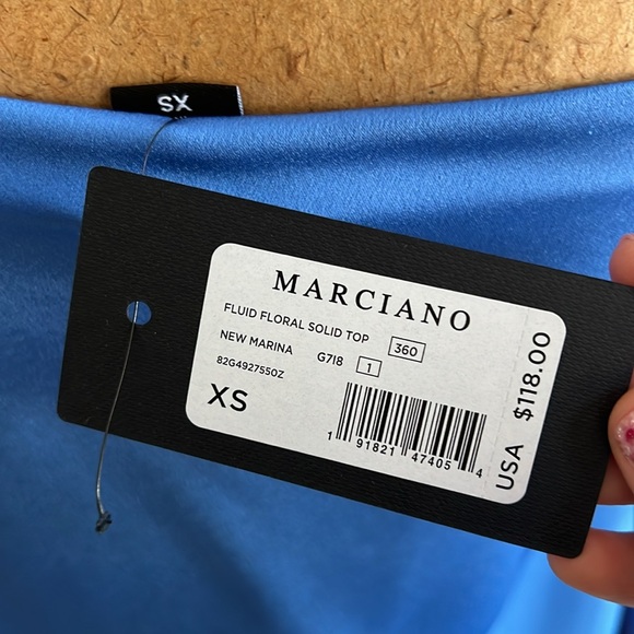 Marciano Fluid Floral Solid Top - Picture 6 of 9